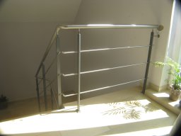 Innengelaender Edelstahl lackiert-045